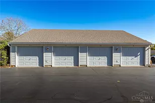 6561 Brigham Sq, Centerville, OH 45459 - Photo 37