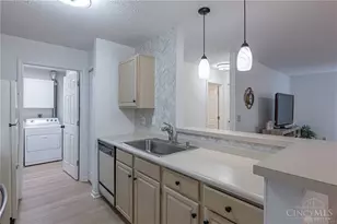 6561 Brigham Sq, Centerville, OH 45459 - Photo 15