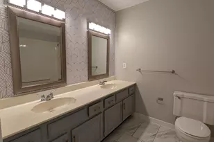 7244 Hollywood Dr, West Chester, OH 45069 - Photo 13