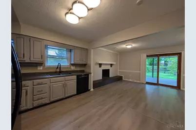 7244 Hollywood Drive, West Chester, OH 45069 - Photo 9