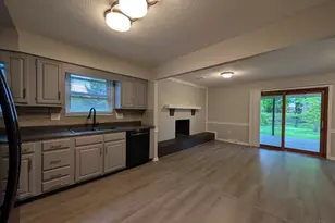 7244 Hollywood Dr, West Chester, OH 45069 - Photo 9