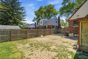 5642 Surrey Ave, Green Township, OH 45248 - Photo 37