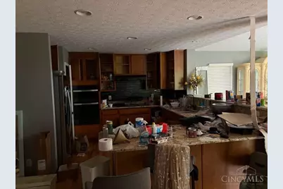 1076 Oak Forest Drive, Hamilton Township, OH 45152 - Photo 7