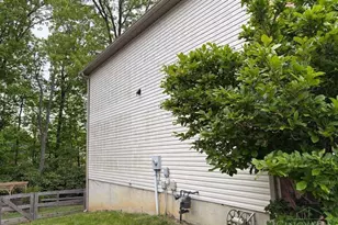 1076 Oak Forest Dr, Hamilton Township, OH 45152 - Photo 29
