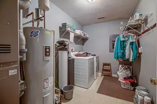 303 N 1st St, Trenton, OH 45067 - Photo 23