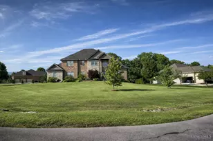 8005 Bending Willow Ct, Waynesville, OH 45068 - Photo 3