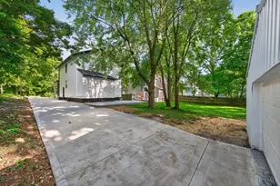 5345 Chapman St, Cincinnati, OH 45227 - Photo 33