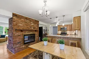 1204 Forest Ct, Wyoming, OH 45215 - Photo 3