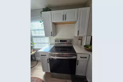 1110 Springfield Pike #15, Wyoming, OH 45215 - Photo 11