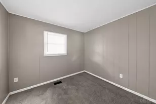 9570 Pippin Rd, Colerain Township, OH 45231 - Photo 21