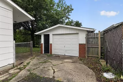 9570 Pippin Road, Colerain Township, OH 45231 - Photo 15