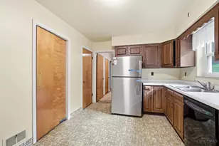 6262 Betts, Springfield Township, OH 45224 - Photo 13