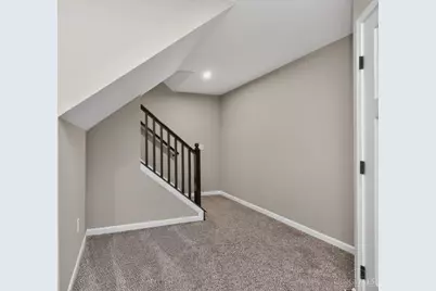 405 Bethpage Way, Turtle Creek Township, OH 45036 - Photo 7