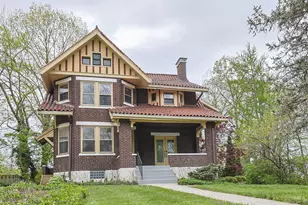 115 E Mills Ave, Wyoming, OH 45215 - Photo 1