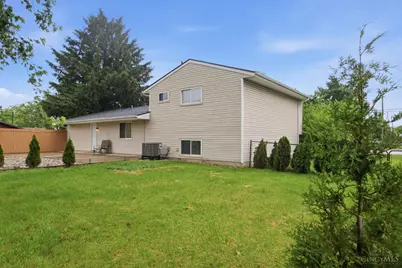 5737 Liberty Fairfield Road, Fairfield Township, OH 45011 - Photo 9