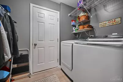 8592 Sunmont Drive, Anderson Township, OH 45255 - Photo 17