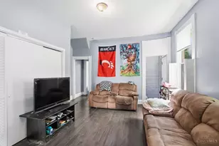 2238 Flora St, Cincinnati, OH 45219 - Photo 3