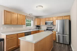 8777 Woolstone Ct, Hamilton Township, OH 45039 - Photo 13