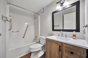 3132 Birchway Dr, Cincinnati, OH 45251 - Photo 15