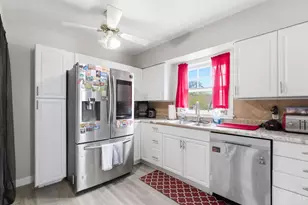 528 Sharon Ln, Hamilton, OH 45013 - Photo 11