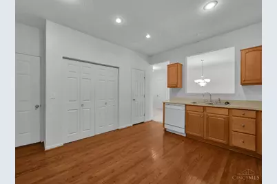 955 Crossing Pointe #8E, Cincinnati, OH 45231 - Photo 9