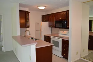5981 Meadow Creek Dr, Miami Township, OH 45150 - Photo 7