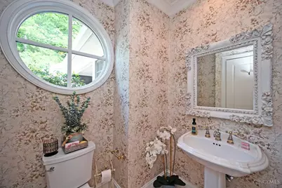 1300 Mistymeadow Lane, Cincinnati, OH 45230 - Photo 19