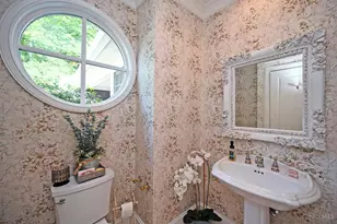 1300 Mistymeadow Ln, Cincinnati, OH 45230 - Photo 19