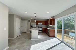 2905 Pine Leaf Ct, Hamilton, OH 45103 - Photo 13