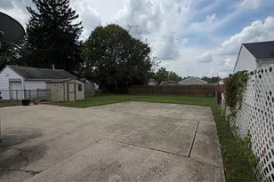 8341 Pippin Rd, Colerain Township, OH 45239 - Photo 21
