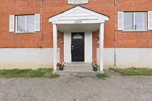 1209 W Galbraith Rd, Cincinnati, OH 45231 - Photo 3