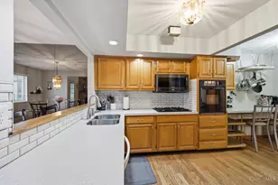 12150 Peak Dr, Cincinnati, OH 45246 - Photo 29