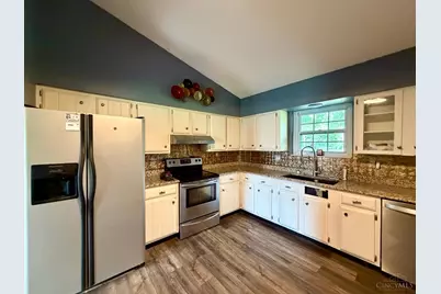 8349 Grinn Drive, West Chester, OH 45069 - Photo 13