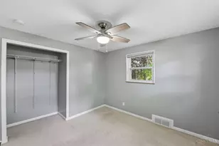 5692 Lauderdale Dr, Cincinnati, OH 45239 - Photo 27