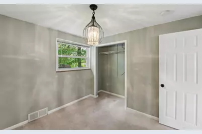 5692 Lauderdale Drive, Cincinnati, OH 45239 - Photo 21
