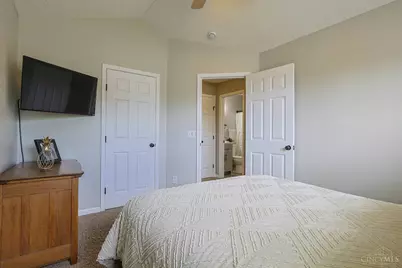 8040 South Port Drive, West Chester, OH 45069 - Photo 23