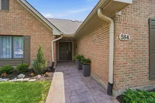 584 Cottingwood Ct, Dayton, OH 45429 - Photo 5