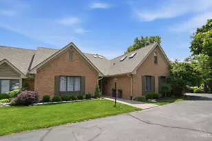 584 Cottingwood Ct, Dayton, OH 45429 - Photo 3