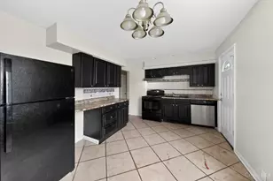 1600 Western Hills, Cincinnati, OH 45238 - Photo 9