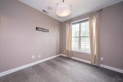 104 W Monument Avenue, Dayton, OH 45402 - Photo 11
