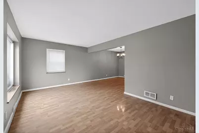 8668 Daly Road, Springfield Township, OH 45231 - Photo 11