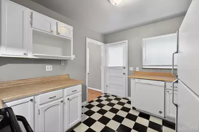 8668 Daly Road, Springfield Township, OH 45231 - Photo 19