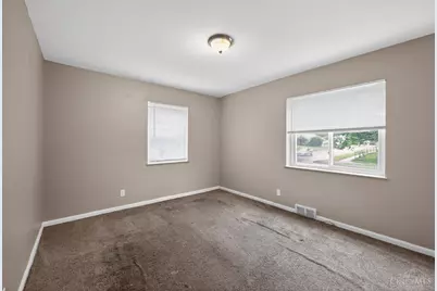 8668 Daly Road, Springfield Township, OH 45231 - Photo 5