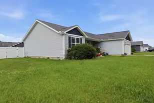 103 Kayleigh Dr, Sterling Township, OH 45154 - Photo 5
