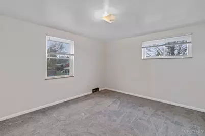 2503 Rack, Cincinnati, OH 45239 - Photo 15