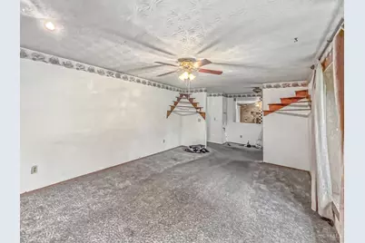 250 Sunnybrook Trail, Enon, OH 45323 - Photo 5