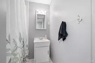 3016 Crestmoor Ln, Green Township, OH 45238 - Photo 23