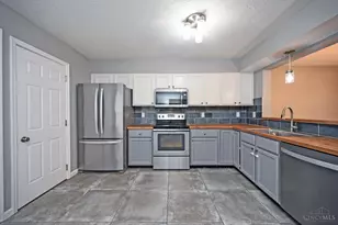 4172 E Village Dr, Mason, OH 45040 - Photo 15
