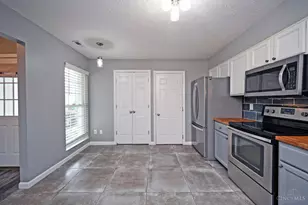 4172 E Village Dr, Mason, OH 45040 - Photo 17