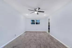 4284 Foley Rd, Cincinnati, OH 45238 - Photo 7